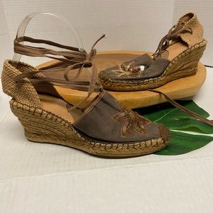 James Oliver San Francisco Sequined Flower Wedge Espadrilles